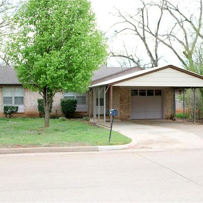 700 N 5 Th St, Noble, OK 73068