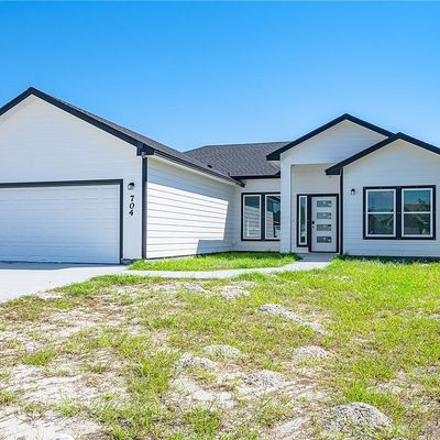 704 Starboard Ct, Aransas Pass, TX 78336