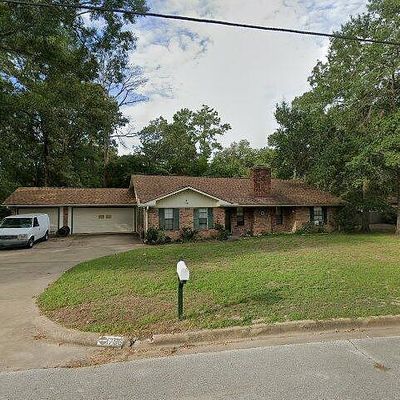 706 Saint Lo St, Lufkin, TX 75901