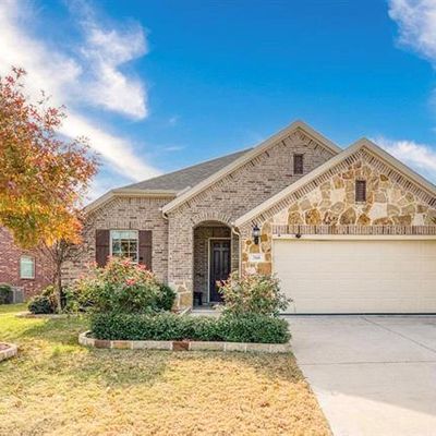 708 Water Garden Cir, Little Elm, TX 75068