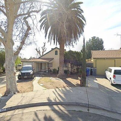 732 E Simpson Ave, Fresno, CA 93704