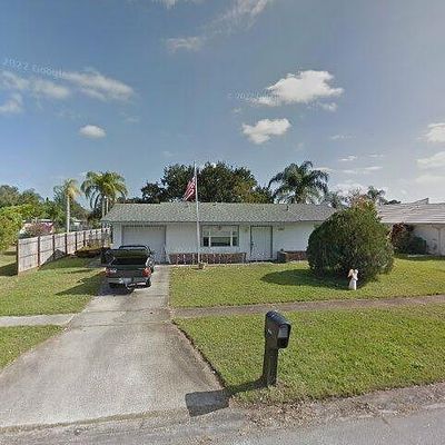 643 Sw Ivanhoe Dr, Port Saint Lucie, FL 34983