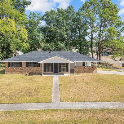 6769 Juniper Dr, Baton Rouge, LA 70812