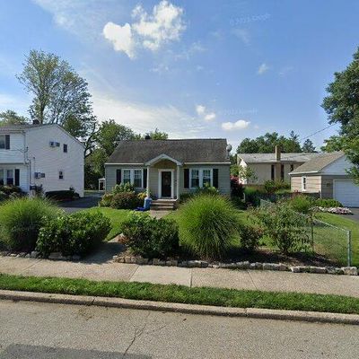 81 Locust Ave, Emerson, NJ 07630