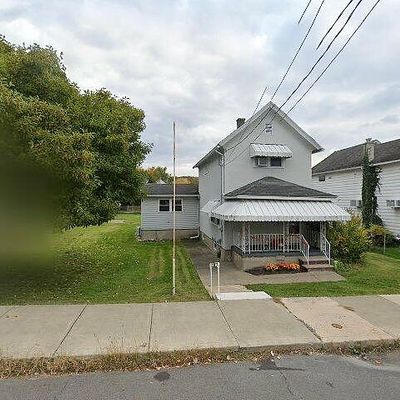 810 E Scott St, Olyphant, PA 18447