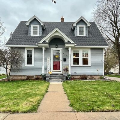 820 Lincoln St, Menasha, WI 54952