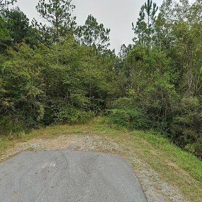 8216 Dap Rd, Moss Point, MS 39562