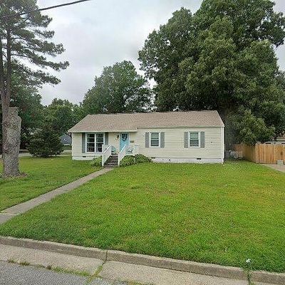 828 Berkshire Ter, Hampton, VA 23666