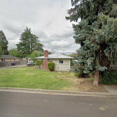 840 Olympic Ave, Medford, OR 97504