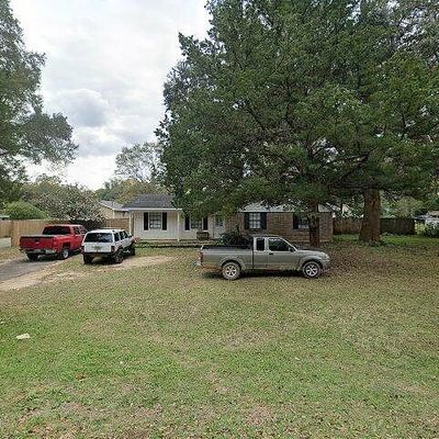 8401 Stratford Dr, Theodore, AL 36582