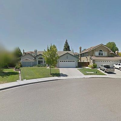 860 Petrig St, Tracy, CA 95376