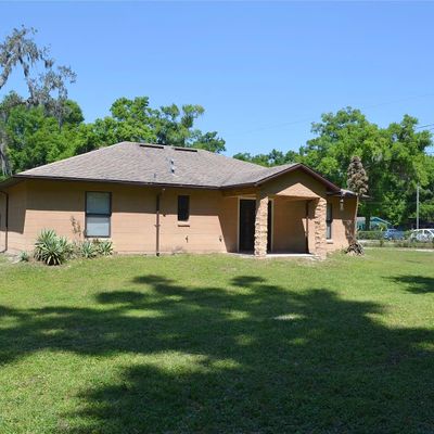 864 E Voorhis Ave, Deland, FL 32724