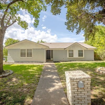 7701 Bogart Dr, North Richland Hills, TX 76180