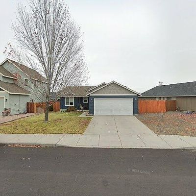 974 Sw 25 Th Ln, Redmond, OR 97756