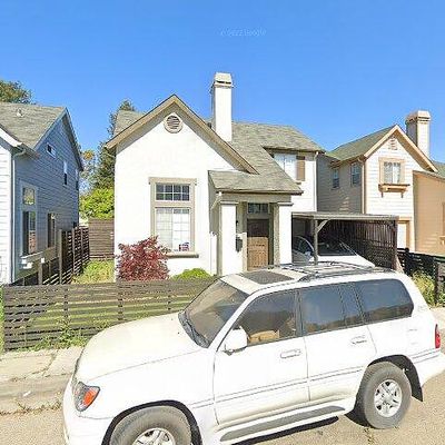 991 Village Cir, Oakland, CA 94607