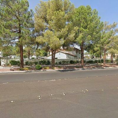 8808 River Pines Ct #201, Las Vegas, NV 89117