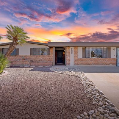 8916 E Pine Valley Dr, Tucson, AZ 85710