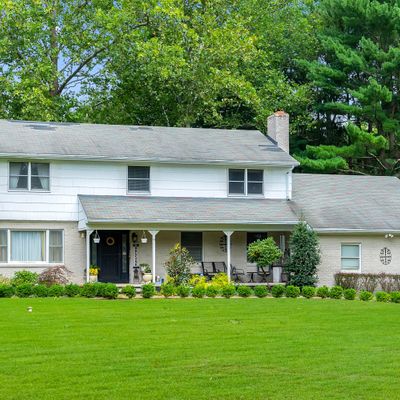 9 Holland Ln, Colts Neck, NJ 07722