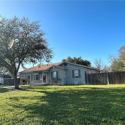 901 E Fannin St, Beeville, TX 78102