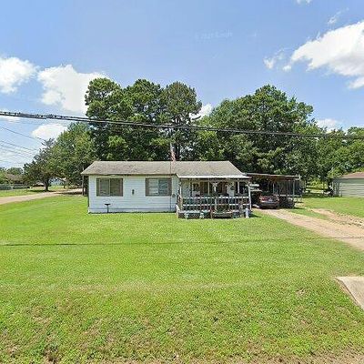 902 S Merrill St, New Boston, TX 75570