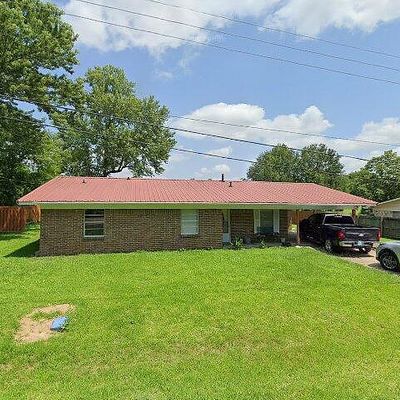 903 Gail St, De Kalb, TX 75559