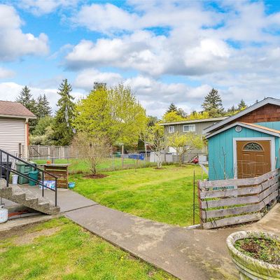 9052 9 Th Ave Sw, Seattle, WA 98106