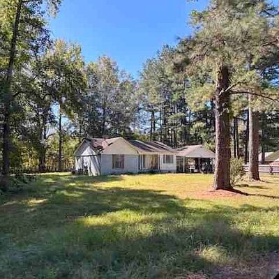 912 River Road Est, Taylorsville, MS 39168