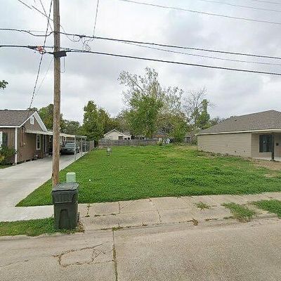 913 Sycamore St, Lake Charles, LA 70601