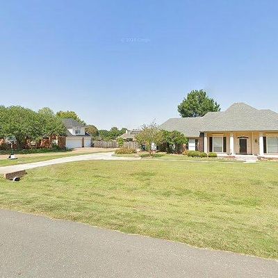 923 Chisolm Trl, Bossier City, LA 71111