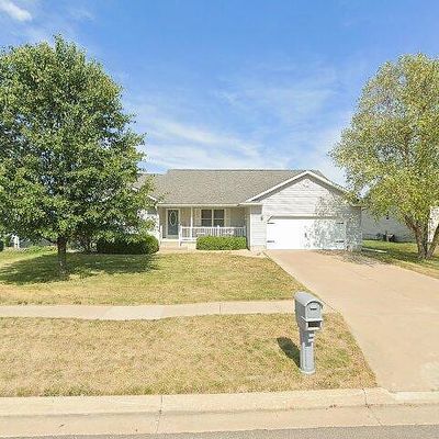 1024 16 Th Ave Nw, Clinton, IA 52732