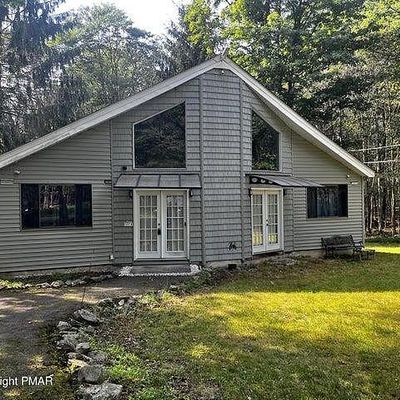 1034 Beaver Run Rd, Newfoundland, PA 18445