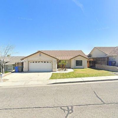 104 James Ave, Taft, CA 93268