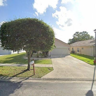 104 Preserve Dr, Royal Palm Beach, FL 33411