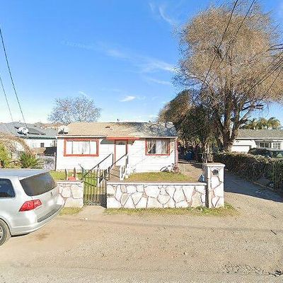 1065 Runnymede St, East Palo Alto, CA 94303