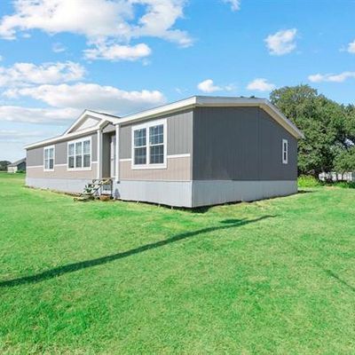 1160 Doss Road, Millsap, TX 76066