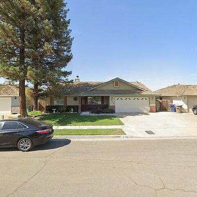 1175 Alameda St, Tulare, CA 93274