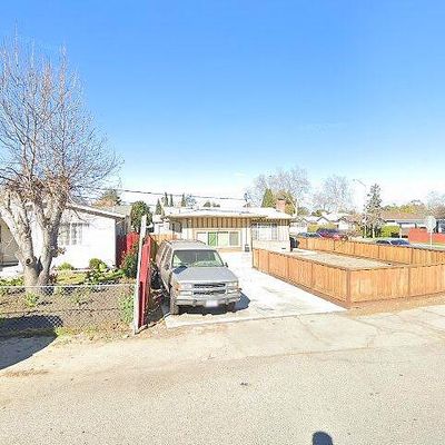 1095 Beech St, East Palo Alto, CA 94303