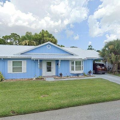 11 Sandra Cir, New Smyrna Beach, FL 32168