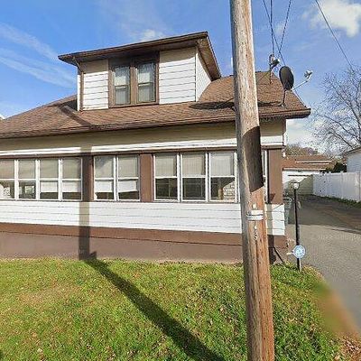 1105 Pine St, Freeland, PA 18224