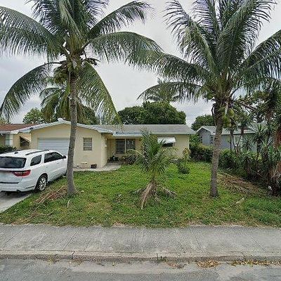 1106 S E St, Lake Worth Beach, FL 33460