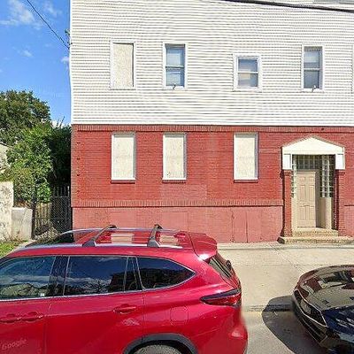 131 Court St, Elizabeth, NJ 07206