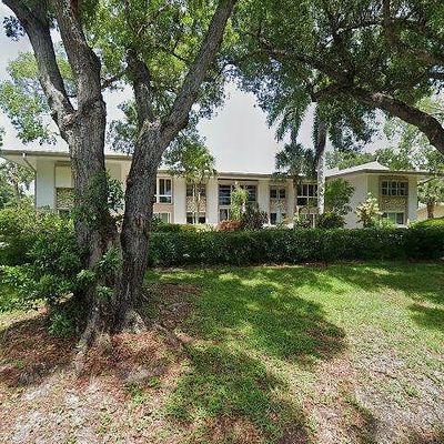 1336 Crayton Rd, Naples, FL 34102