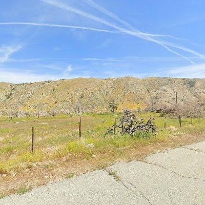 13601 Tumbleweed Rd, Pearblossom, CA 93553