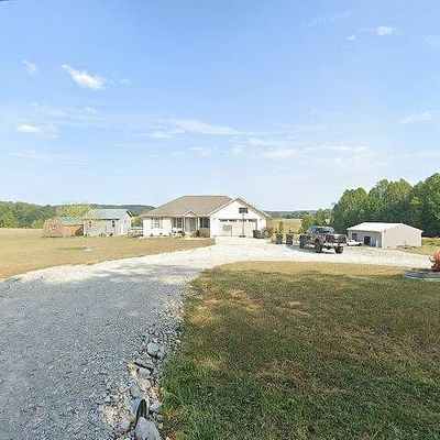 13815 Old Kentucky Rd, Walling, TN 38587