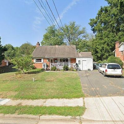 14020 Roanoke St, Woodbridge, VA 22191