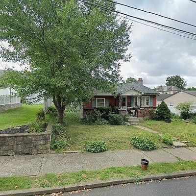 1405 Whitaker St, Hellertown, PA 18055