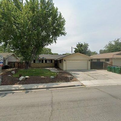 1305 E Robinson St, Carson City, NV 89701