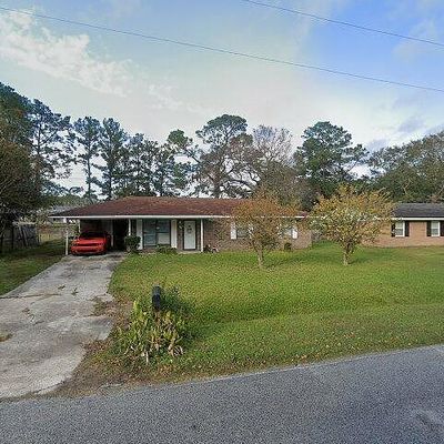 154 Sequoia Cir, Hinesville, GA 31313