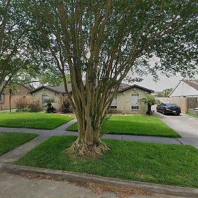 15514 Diana Ln, Houston, TX 77062