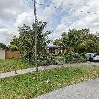 1611 Nw 3 Rd Ln, Boynton Beach, FL 33435